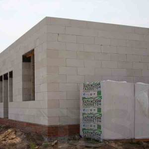 Блок газобетонный перегородочный D500 В3,5 F100 625х100х300 - фото 3