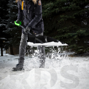 Лопата для уборки снега пластиковая PROFI, 550х415х1405мм, алюминиевый черенок // Palisad